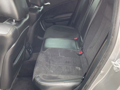 Used 2018 Dodge Charger R/T image 10