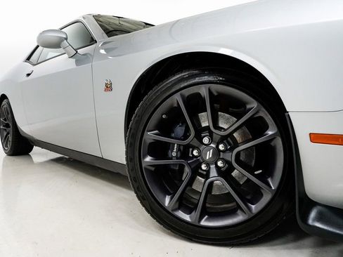 Used 2022 Dodge Challenger R/T Scat Pack image 9