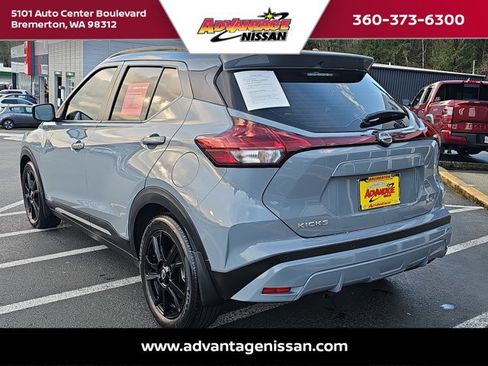 Used 2024 Nissan Kicks SR w/ SR Premium Package image 3