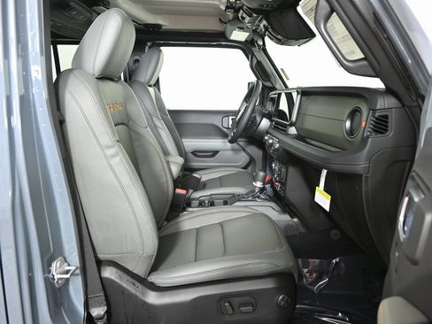 New 2026 Jeep Gladiator Mojave image 14