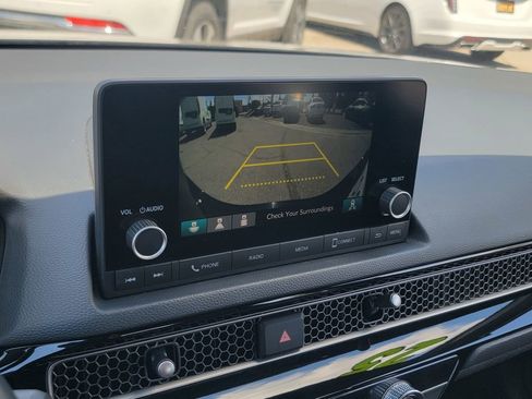 Used 2025 Honda Civic Sport image 28