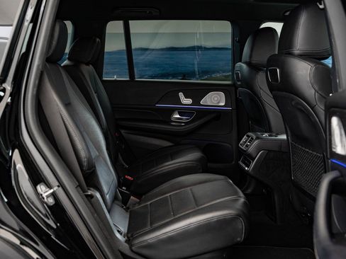 Used 2020 Mercedes-Benz GLS 450 4MATIC image 49