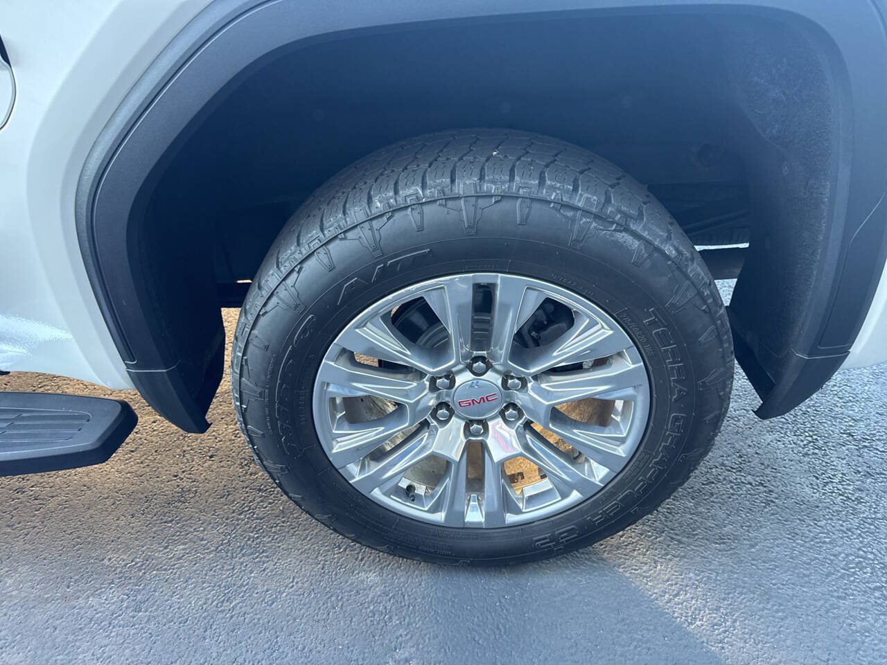Used 2019 GMC Sierra 1500 Denali AWD/4WD image 6