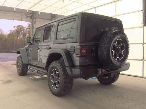 Used 2023 Jeep Wrangler Unlimited Rubicon 4xe w/ Cold Weather Group AWD/4WD image 4
