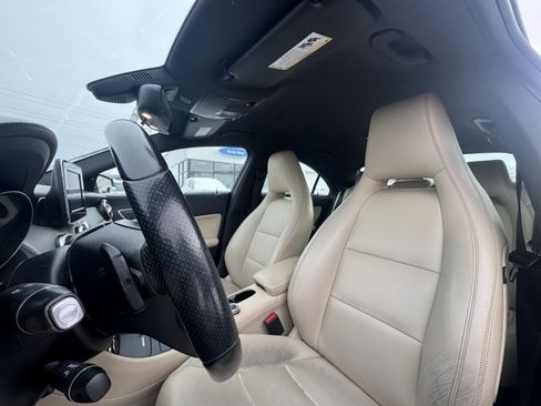 Used 2015 Mercedes-Benz CLA 250 4MATIC image 15