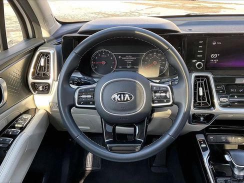 Used 2021 Kia Sorento SX image 10