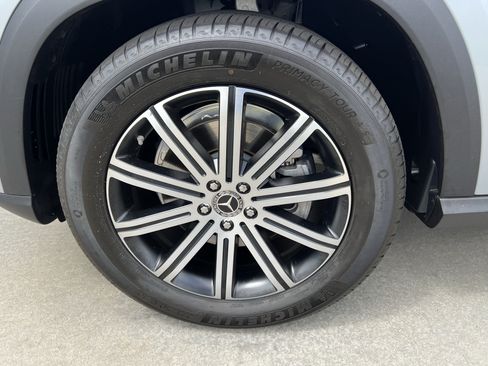 Certified 2025 Mercedes-Benz GLE 350 4MATIC image 13