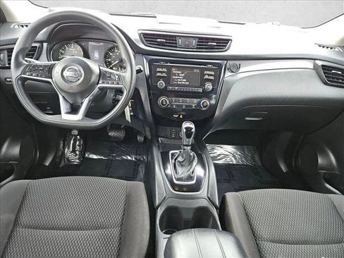 Used 2018 Nissan Rogue Sport S w/ S Appearance Package image 17