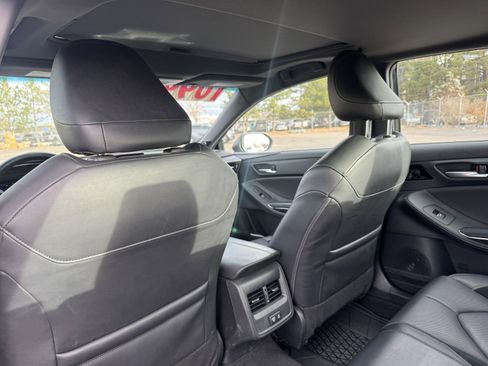 Used 2022 Toyota Avalon XSE image 14