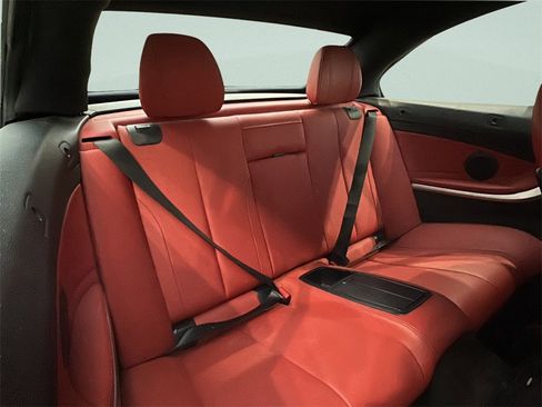 Used 2017 BMW 430i xDrive Convertible image 12