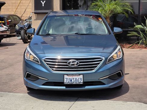 Used 2017 Hyundai Sonata SE FWD image 4