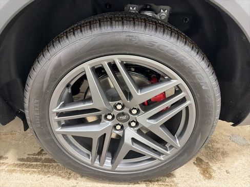 New 2026 Ford Explorer ST-Line w/ ST-Line Street Pack image 8