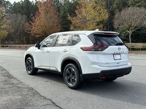 New 2026 Nissan Rogue SV w/ Cold Weather Package FWD image 7
