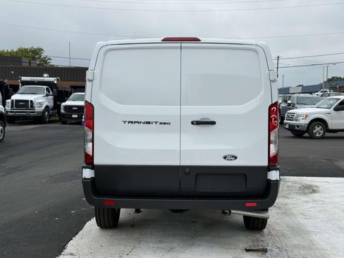 New 2026 Ford Transit 250 Low Roof w/ Load Area Protection Package RWD image 4