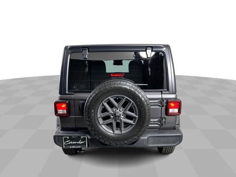 Used 2024 Jeep Wrangler Sport AWD/4WD image 7