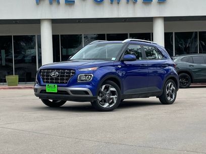 Used 2025 Hyundai Venue SEL