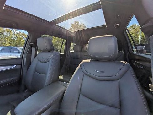 New 2025 Cadillac XT6 Luxury image 22