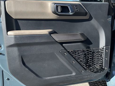 Used 2023 Ford Bronco Wildtrak image 18