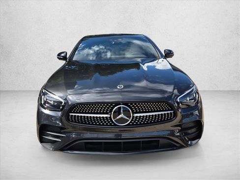 Used 2021 Mercedes-Benz E 350 Sedan image 2