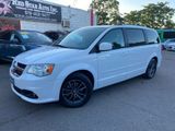 Used 2017 Dodge Grand Caravan SXT image 3