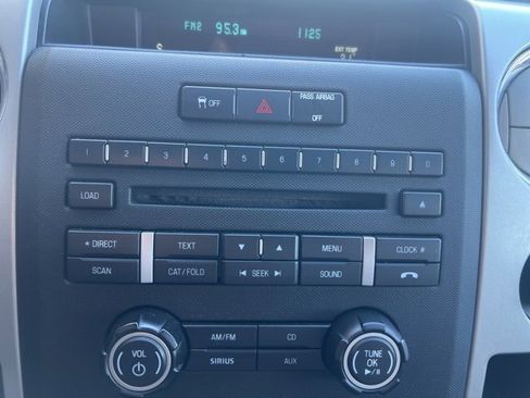 Used 2011 Ford F150 XLT w/ XLT Chrome Pkg image 19