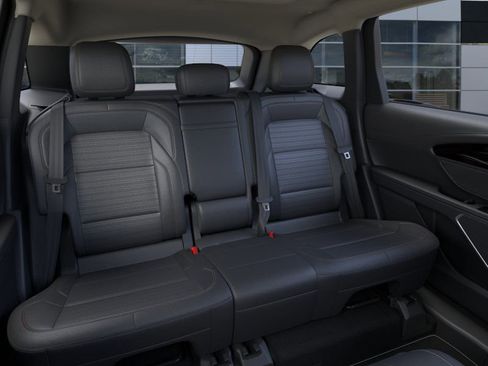 New 2026 Lincoln Nautilus Reserve image 33