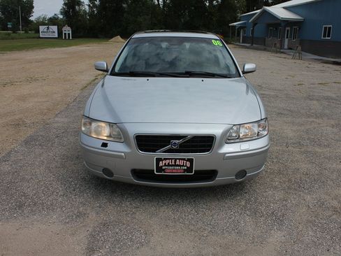 Used 2006 Volvo S60 2.5T FWD image 2