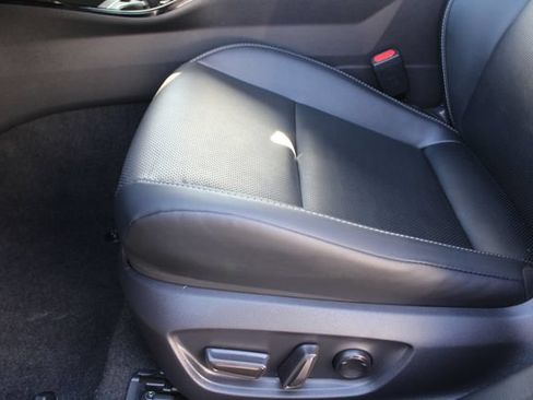 Certified 2026 Toyota Prius XLE FWD image 46