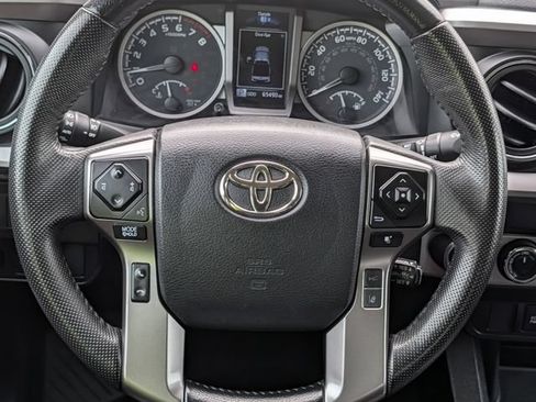 Used 2023 Toyota Tacoma SR5 AWD/4WD image 13
