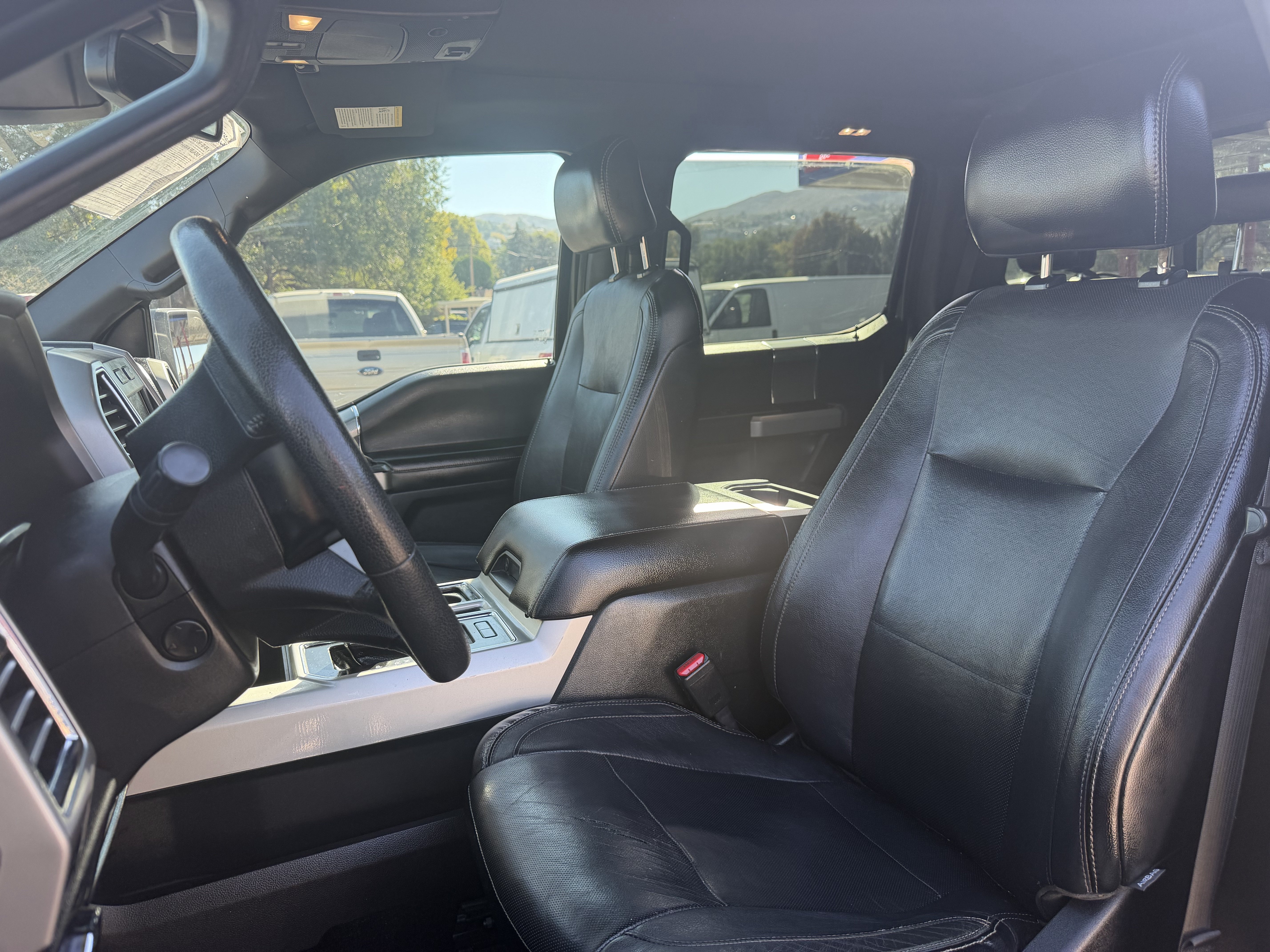 Used 2015 Ford F150 Lariat w/ Equipment Group 502A Luxury AWD/4WD image 15