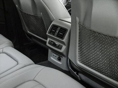 Certified 2024 Audi Q5 Premium AWD/4WD image 18