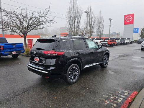 New 2026 Nissan Rogue Platinum image 5