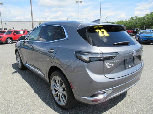 Used 2022 Buick Envision Avenir w/ Technology Package II image 5