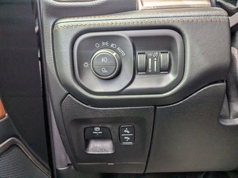 Used 2021 RAM 1500 Limited AWD/4WD image 20