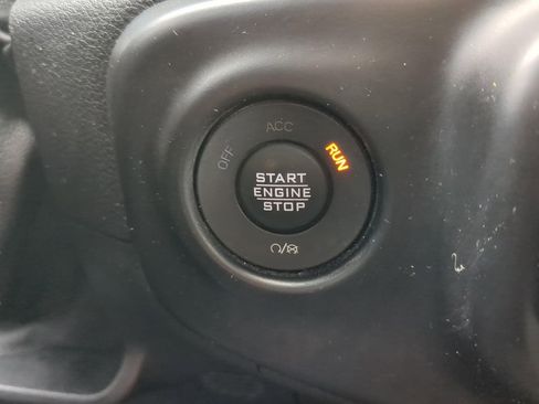 Used 2021 Jeep Wrangler Sport S image 23