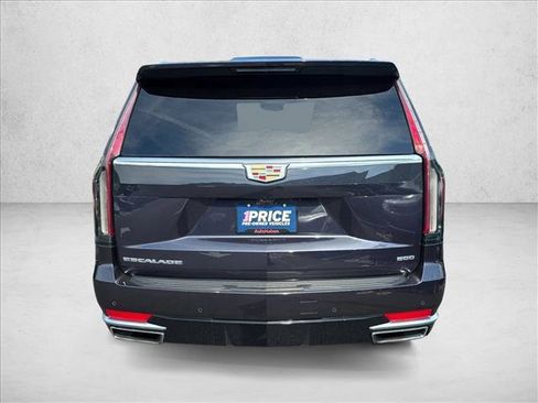 Used 2024 Cadillac Escalade Premium Luxury AWD/4WD image 6
