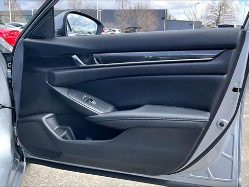 Used 2019 Honda Accord Sport image 21