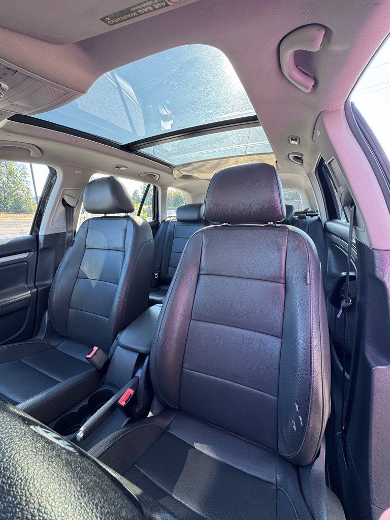 Used 2009 Volkswagen Jetta SE FWD image 29
