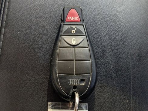 Used 2013 Dodge Durango SXT image 39