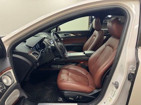 Used 2020 Lincoln MKZ Reserve w/ Luxury Package FWD image 14