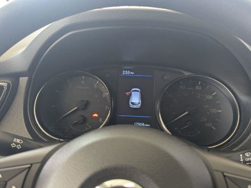 Used 2020 Nissan Rogue Sport S FWD image 17