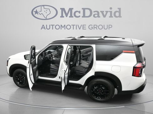 Used 2025 Nissan Armada PRO-4X AWD/4WD image 48