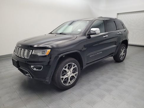 Used 2019 Jeep Grand Cherokee Overland AWD/4WD image 2