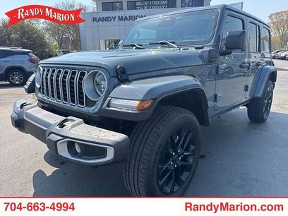 Used 2025 Jeep Wrangler Unlimited Sahara w/ Safety Group