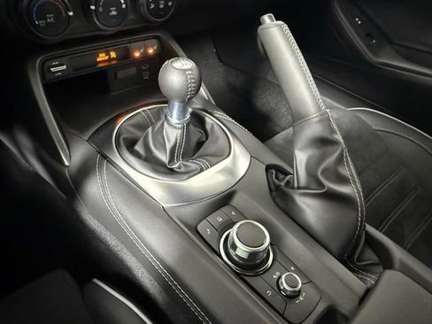 Used 2024 MAZDA MX-5 Miata RF Club image 37