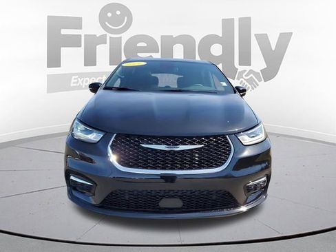 Used 2026 Chrysler Pacifica Limited AWD/4WD image 8