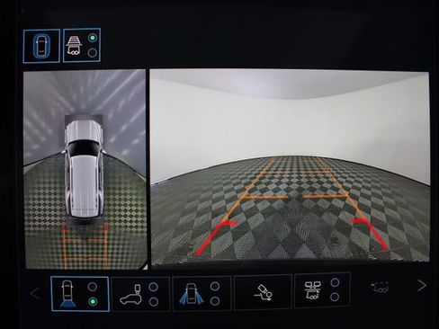 Used 2026 GMC Yukon Denali w/ Denali Reserve Package image 5