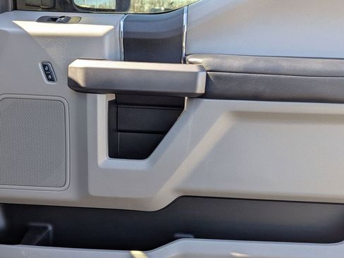 Used 2019 Ford F250 XLT w/ XLT Value Package image 29