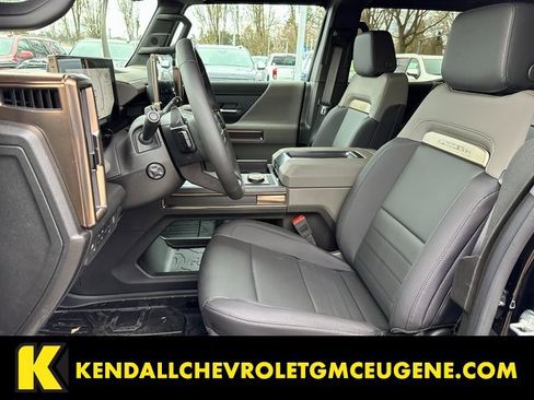 New 2025 GMC Hummer EV 2X w/ Extreme Off-Road Package image 16