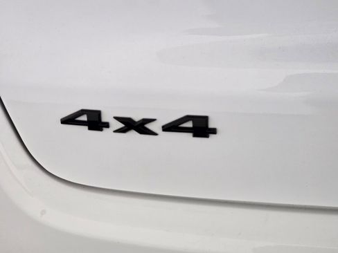 Used 2023 Jeep Compass Altitude image 14